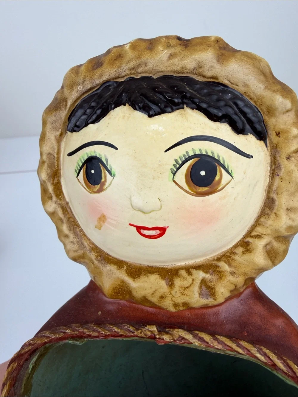Vintage Papier-Mâché Folk Art Girl Planter Cachepot - Picture 5 of 9